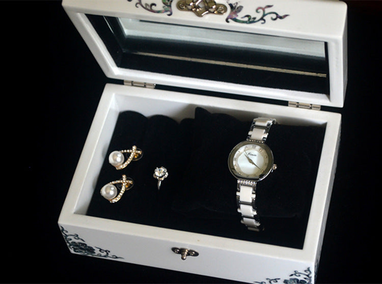 White wooden watch accessories